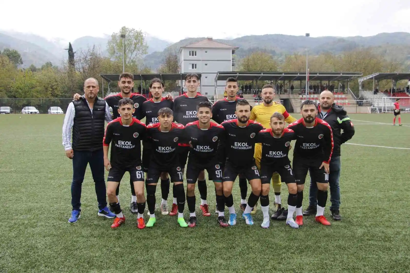 Süper amatör ligde Çaydeğirmeni Belediyespor rüzgarı