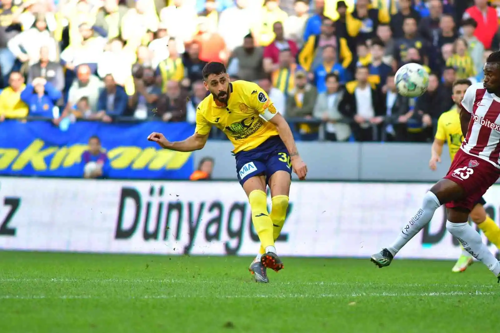 Süper Toto Süper Lig: MKE Ankaragücü: 1- A. Hatayspor: 0 (İlk yarı)
