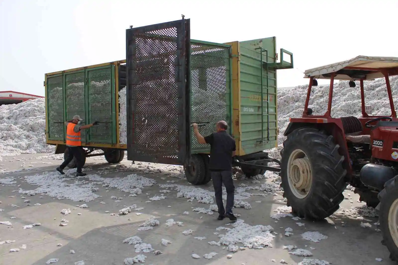 TARİŞ’e rağbet arttı, depolar 10 bin 200 ton pamukla doldu
