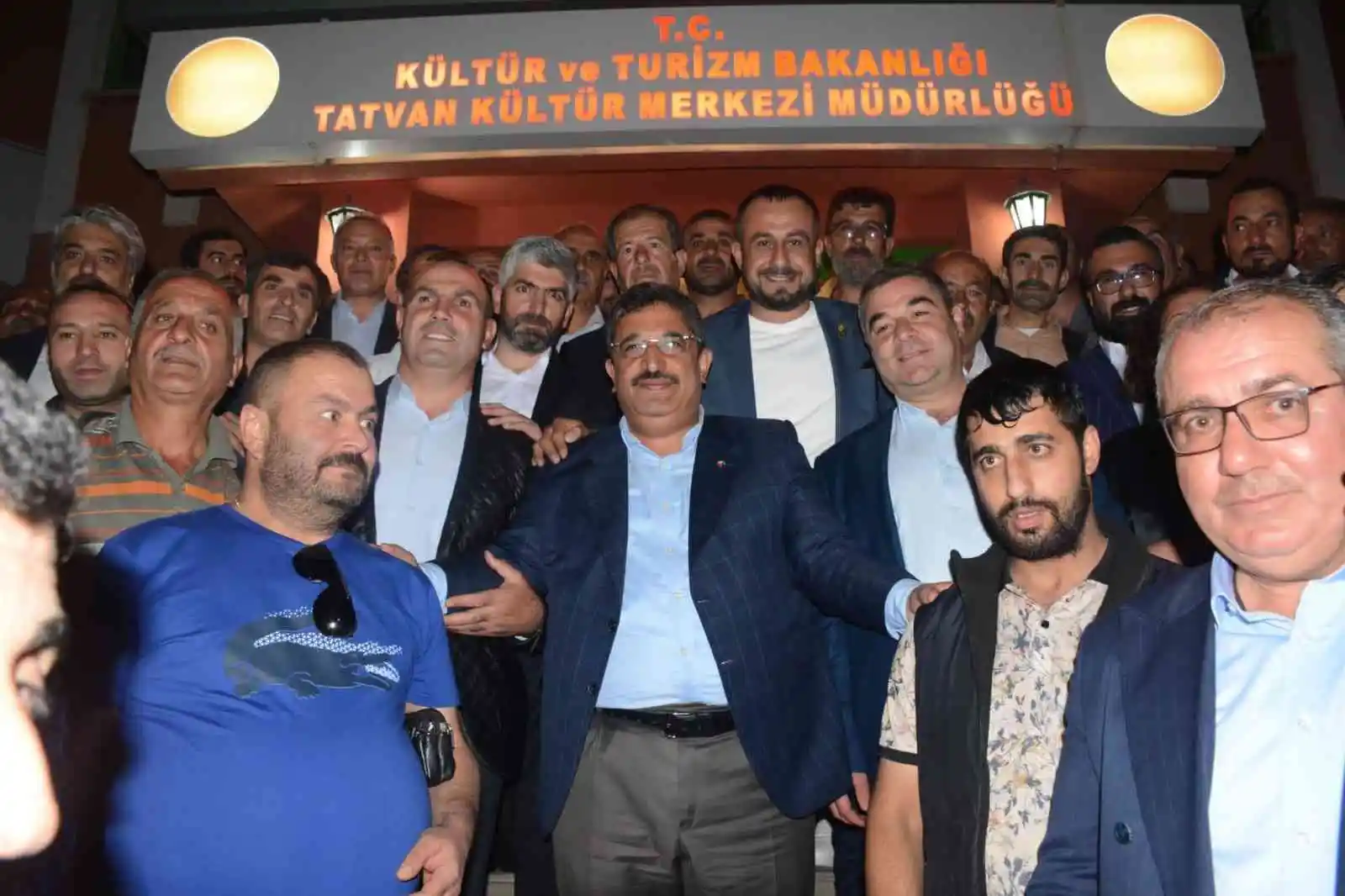 TATSO'da Bilal Adabağ güven tazeledi