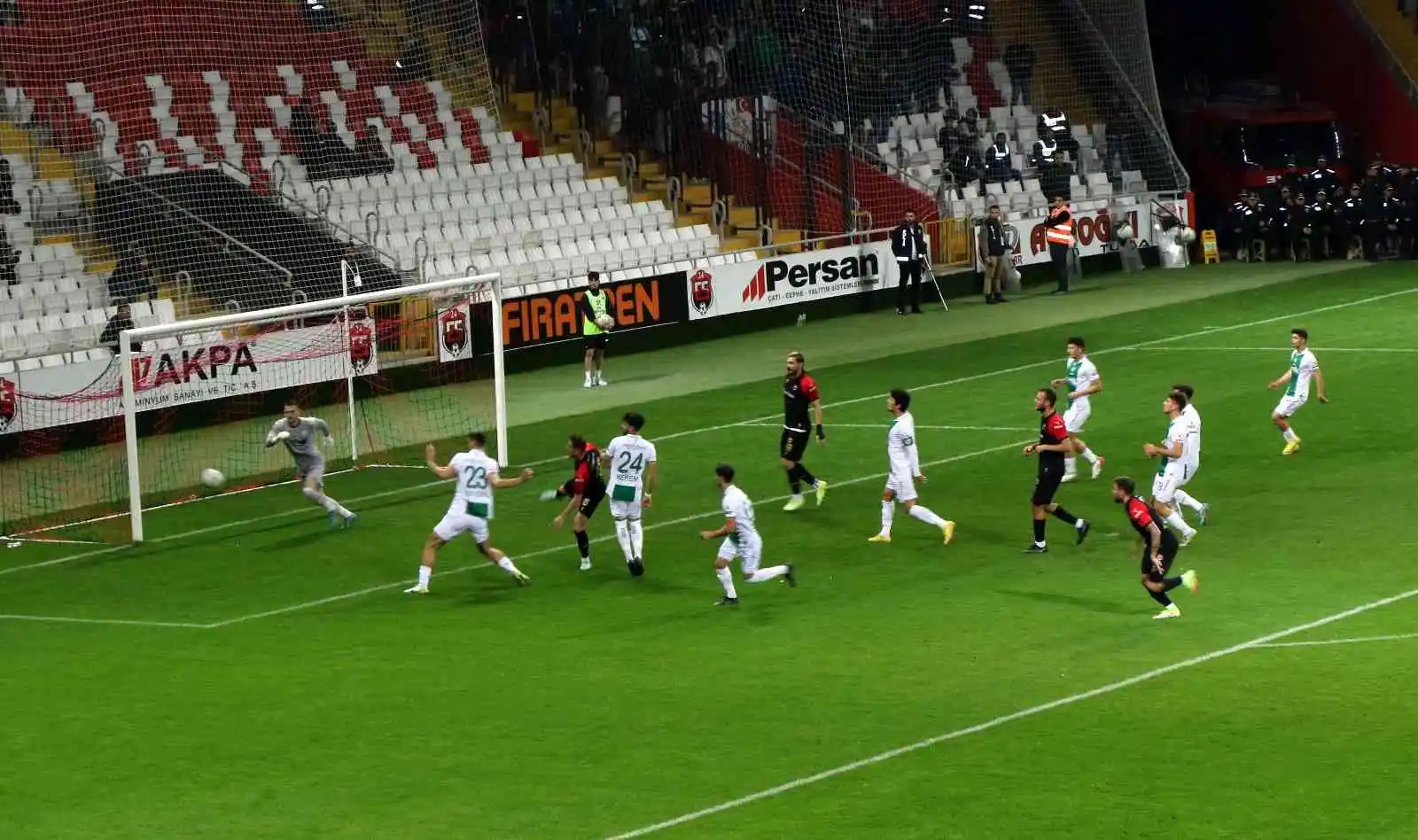 TFF 2. Lig: 24Erzincanspor: 2 - Bursaspor: 0