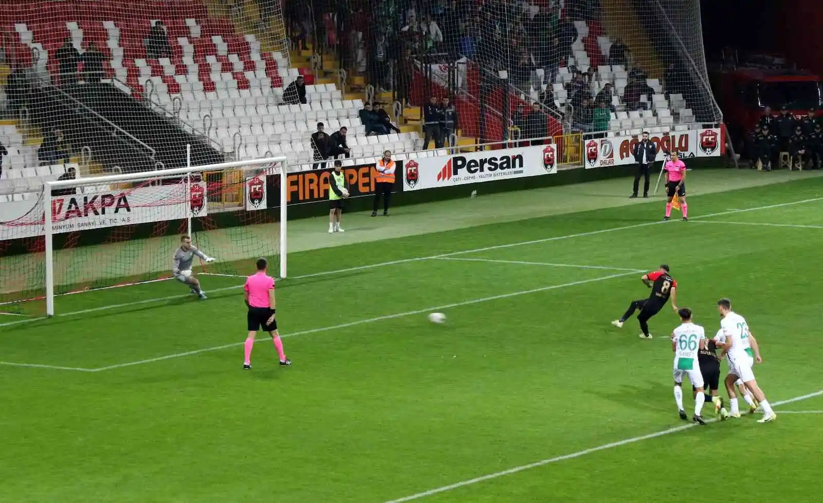 TFF 2. Lig: 24Erzincanspor: 2 - Bursaspor: 0