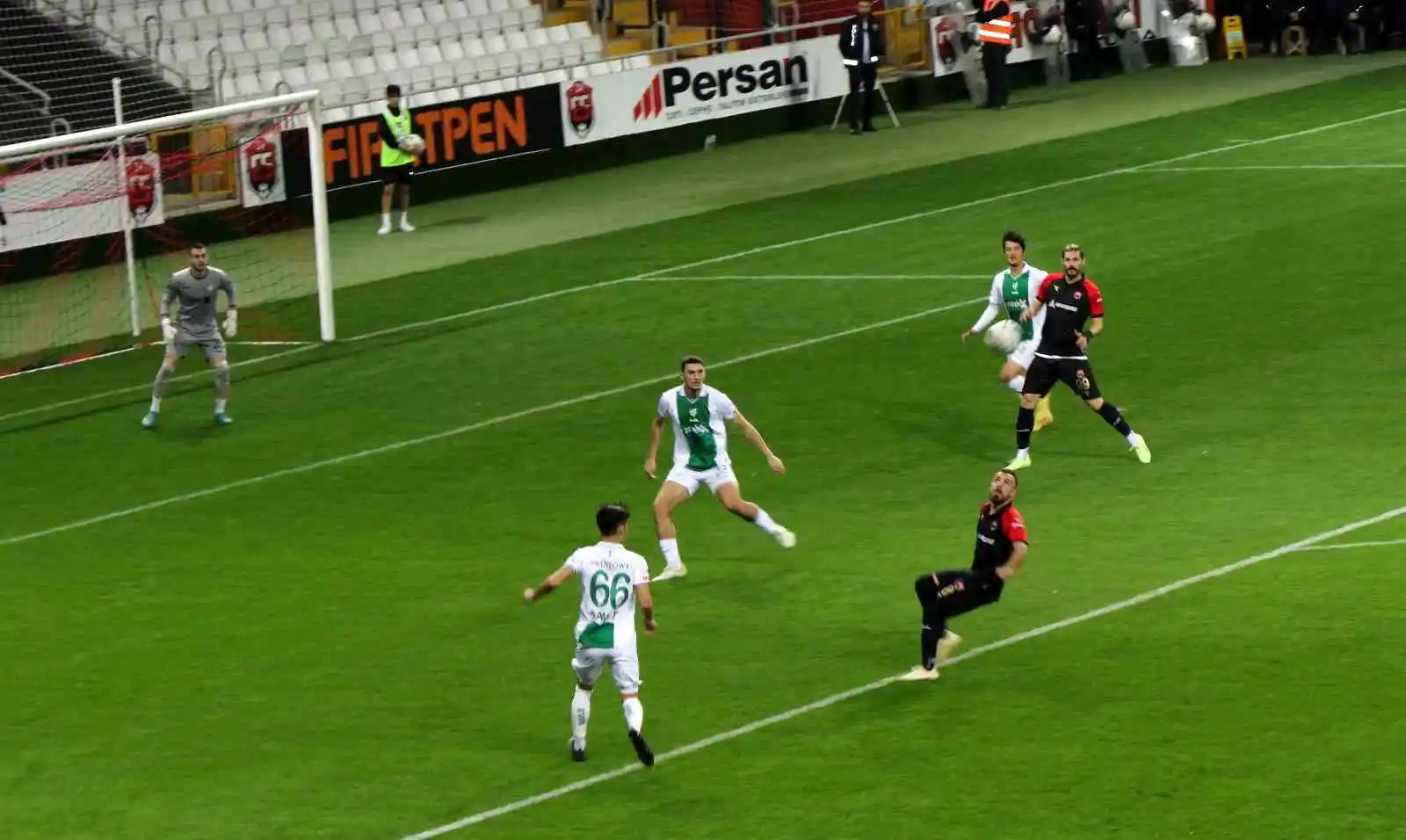 TFF 2. Lig: 24Erzincanspor: 2 - Bursaspor: 0