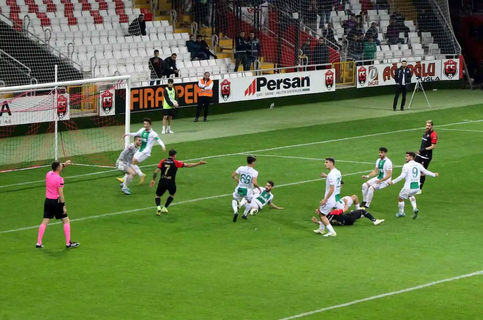 TFF 2. Lig: 24Erzincanspor: 2 - Bursaspor: 0