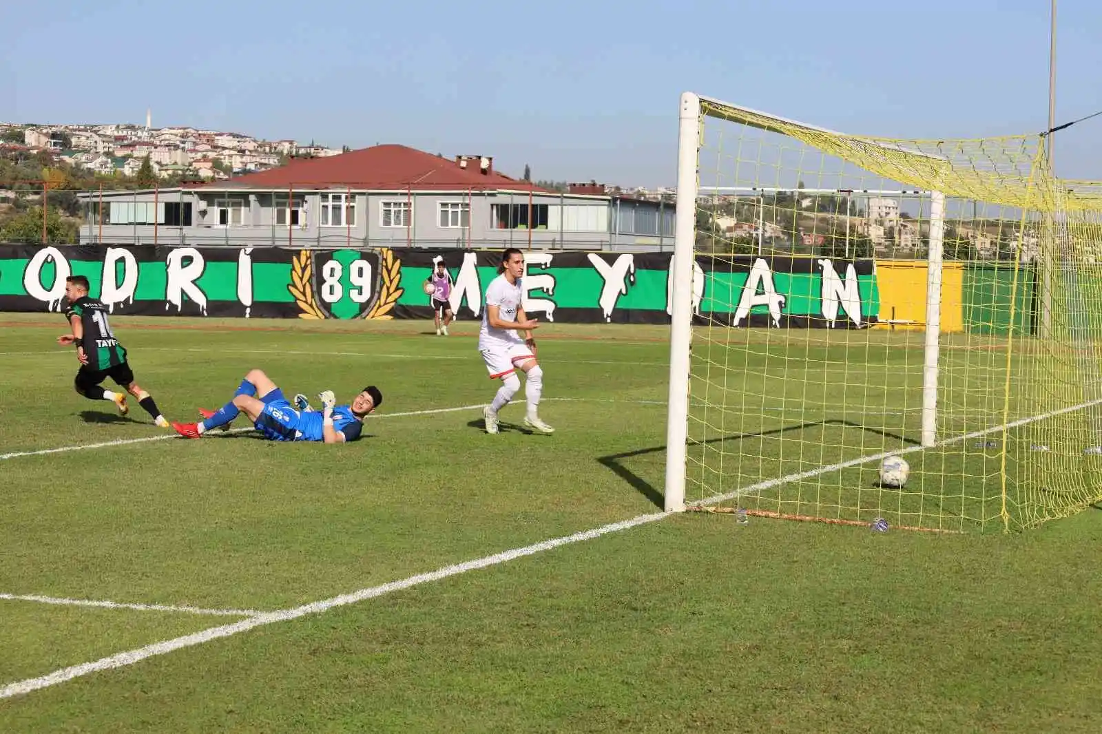 TFF 2. Lig: Kocaelispor: 3 - Balıkesirspor: 0
