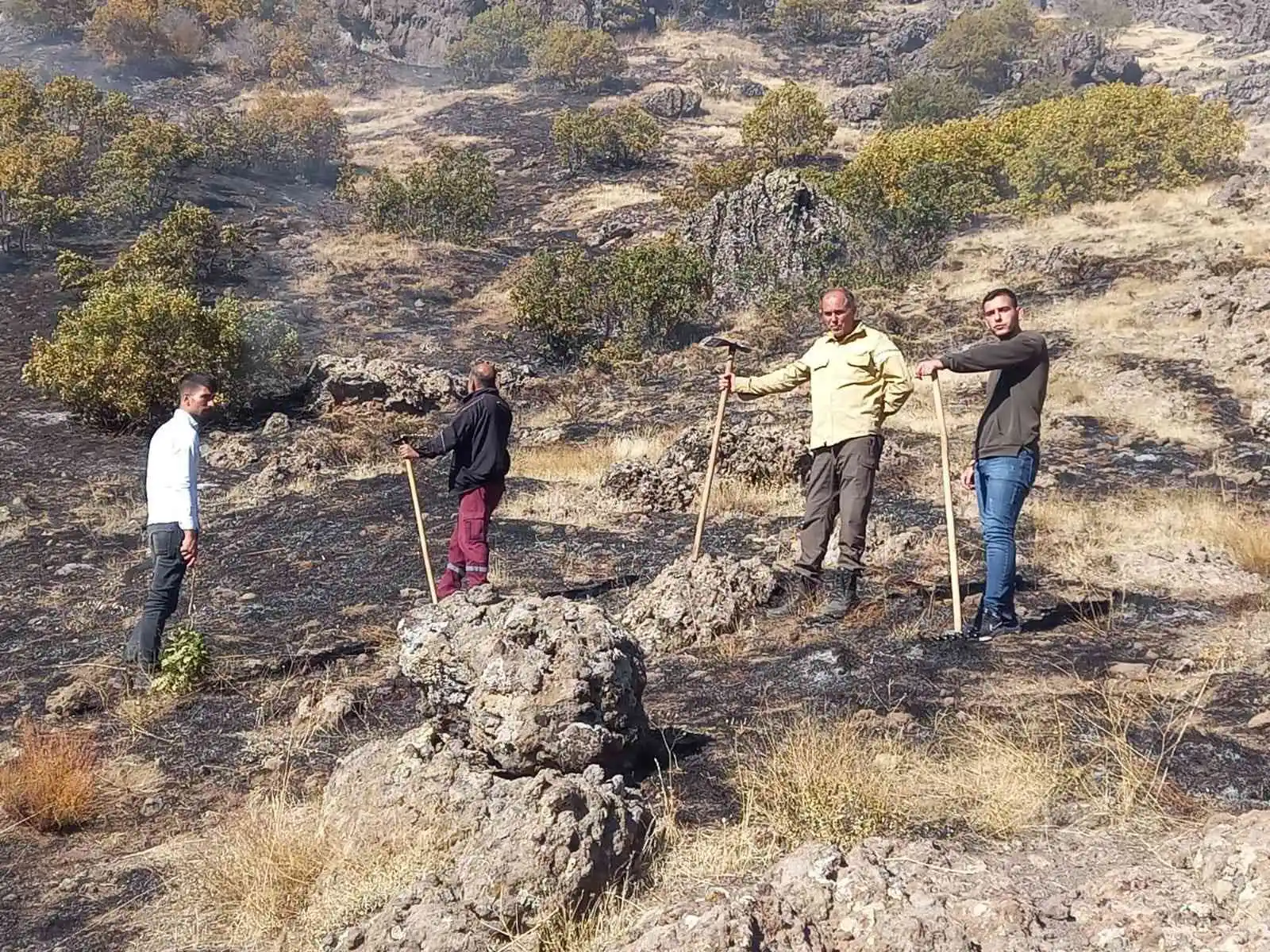 Tunceli’de otluk alandaki yangın kısa sürede söndürüldü