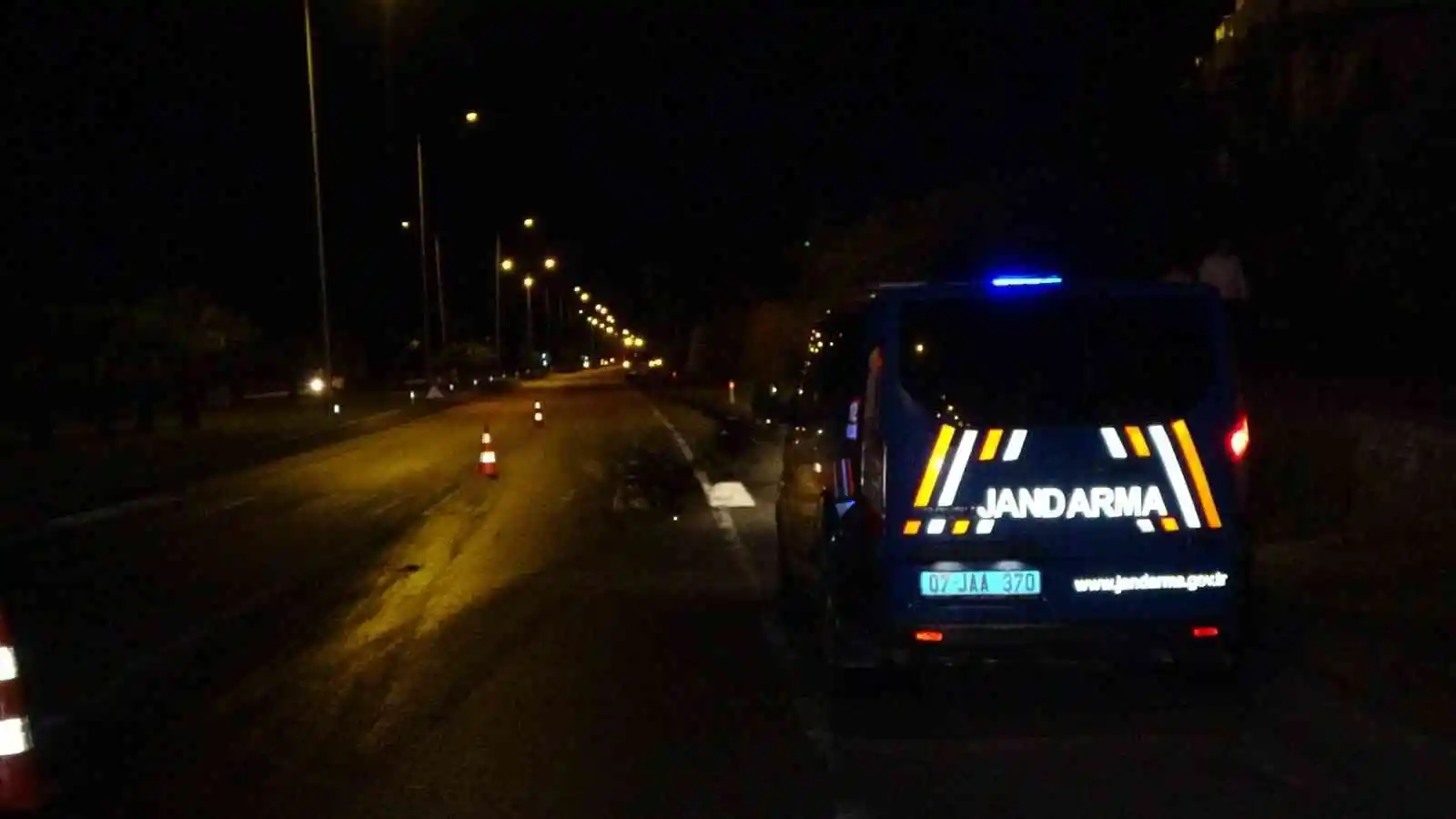 Tur minibüsü otomobille çarpıştı: 5’i İrlandalı turist 6 kişi yaralandı