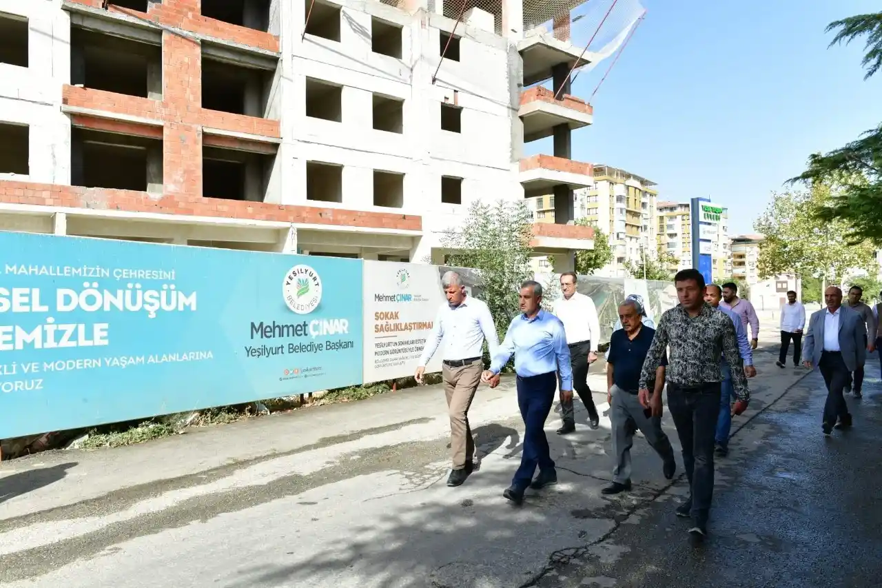 Turgut Özal Mahallesi'nde kentsel dönüşüm binaları yükseliyor