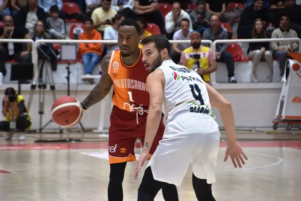 Türkiye Sigorta Basketbol Süper Ligi: Aliağa Petkimspor: 66 - Galatasaray Nef: 84