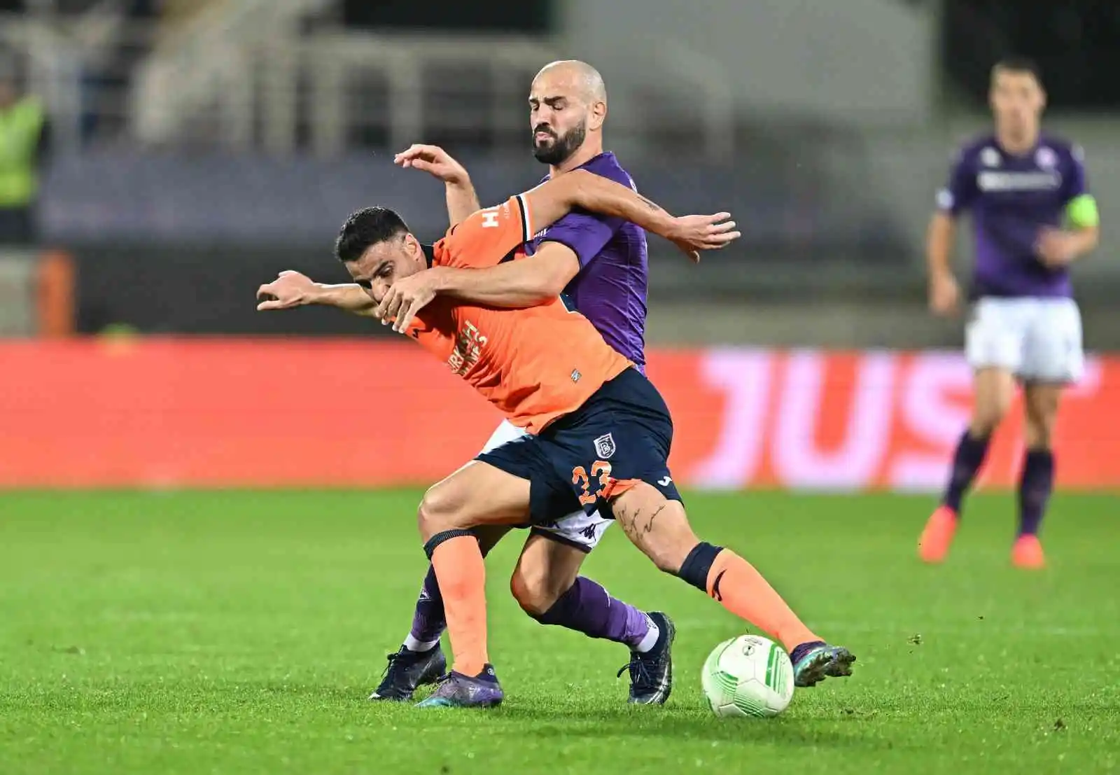 UEFA Avrupa Konferans Ligi: Fiorentina: 2 - Başakşehir: 1 (Maç sonucu)
