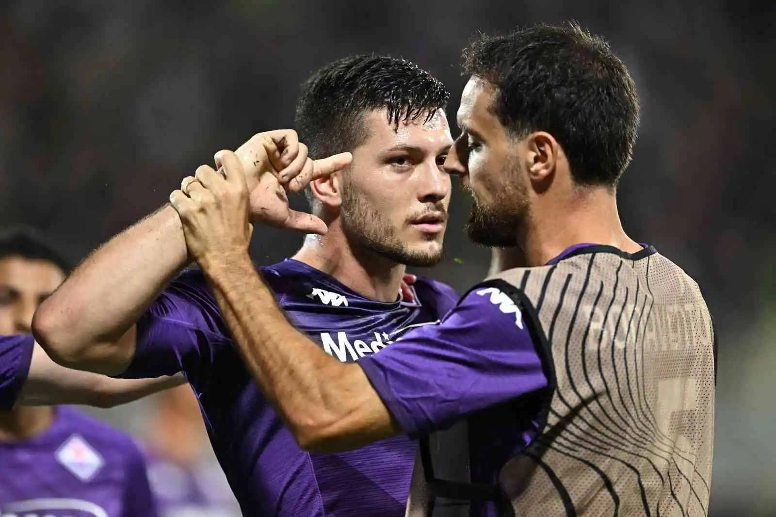 UEFA Avrupa Konferans Ligi: Fiorentina: 2 - Başakşehir: 1 (Maç sonucu)