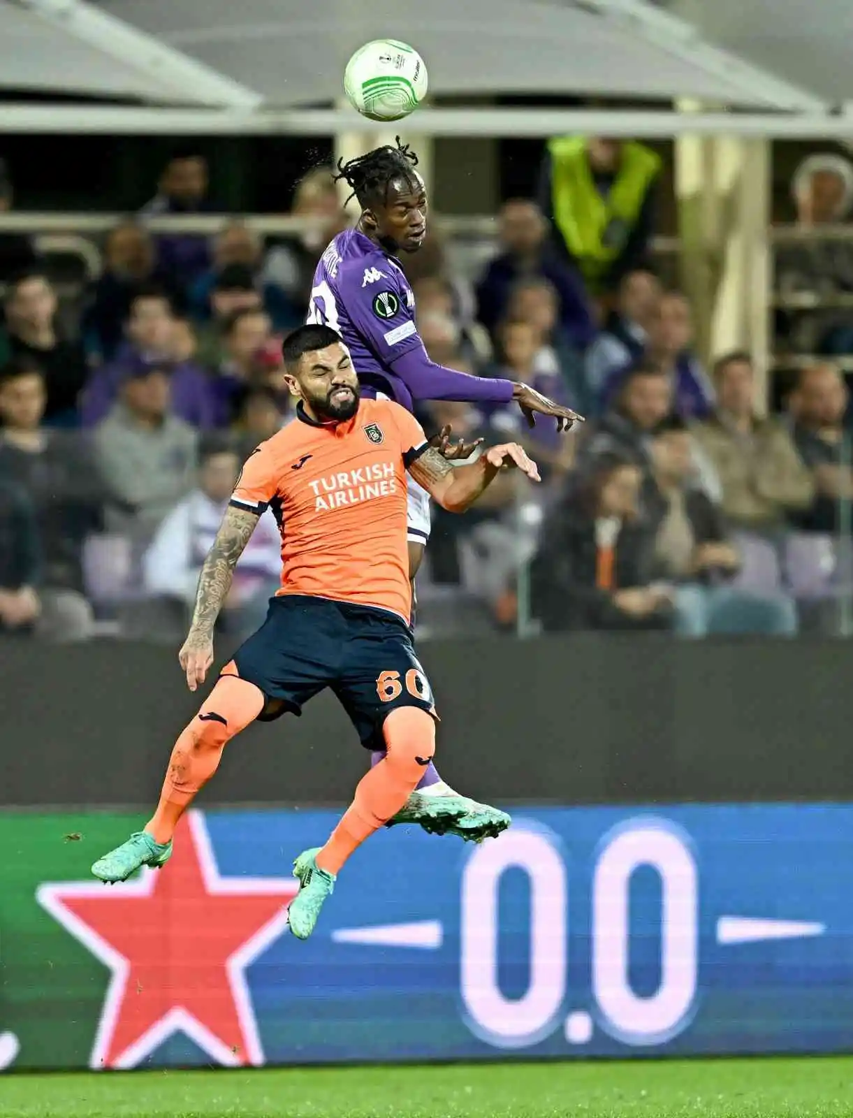 UEFA Avrupa Konferans Ligi: Fiorentina: 2 - Başakşehir: 1 (Maç sonucu)