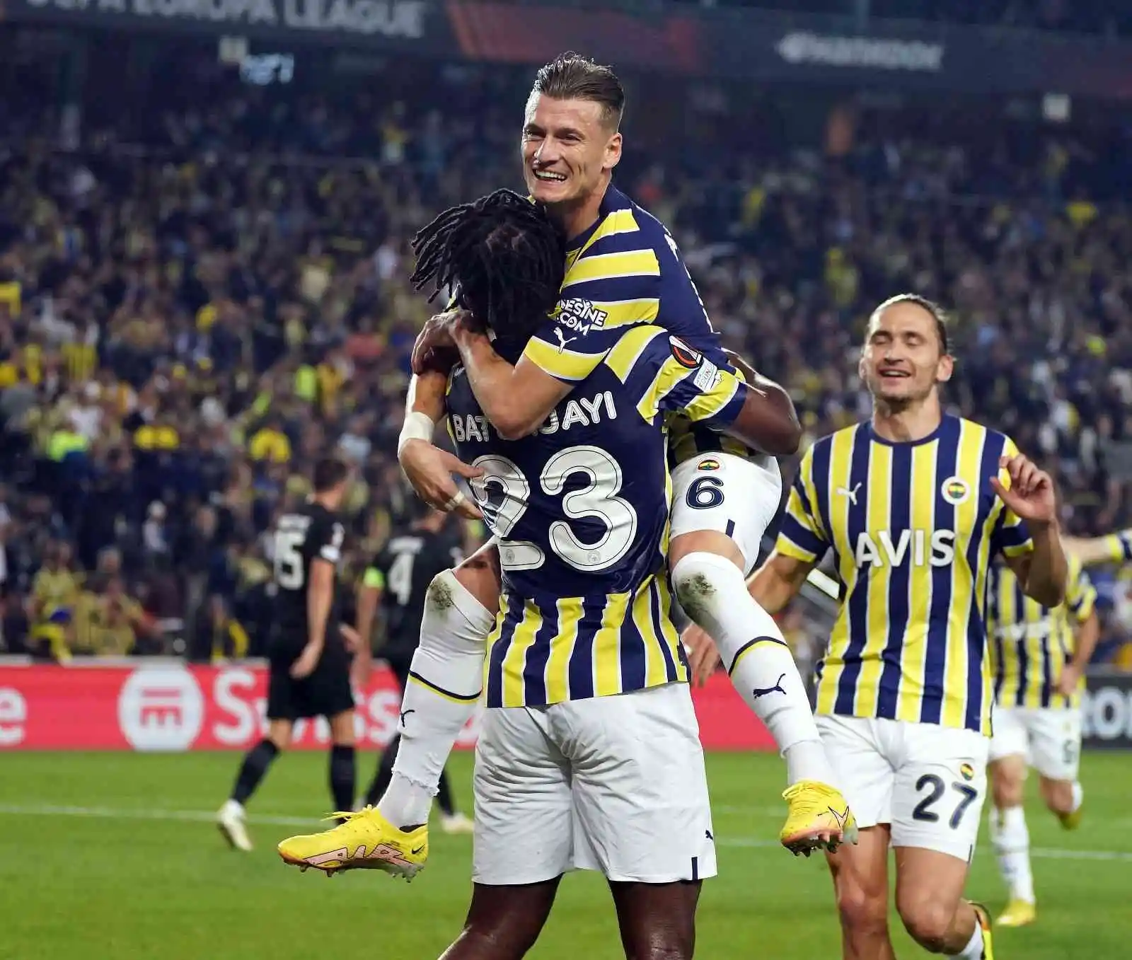UEFA Avrupa Ligi: Fenerbahçe: 1 - AEK Larnaca: 0 (İlk yarı)