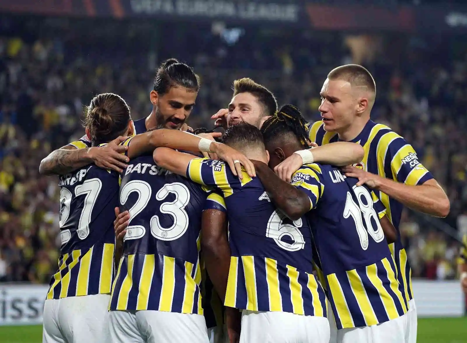 UEFA Avrupa Ligi: Fenerbahçe: 1 - AEK Larnaca: 0 (İlk yarı)