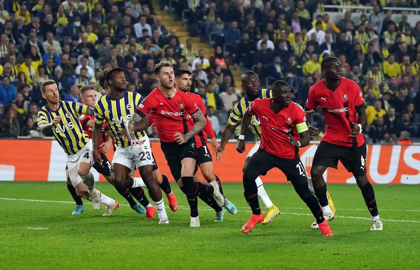 UEFA Avrupa Ligi: Fenerbahçe: 3 - Rennes: 3 (Maç sonucu)
