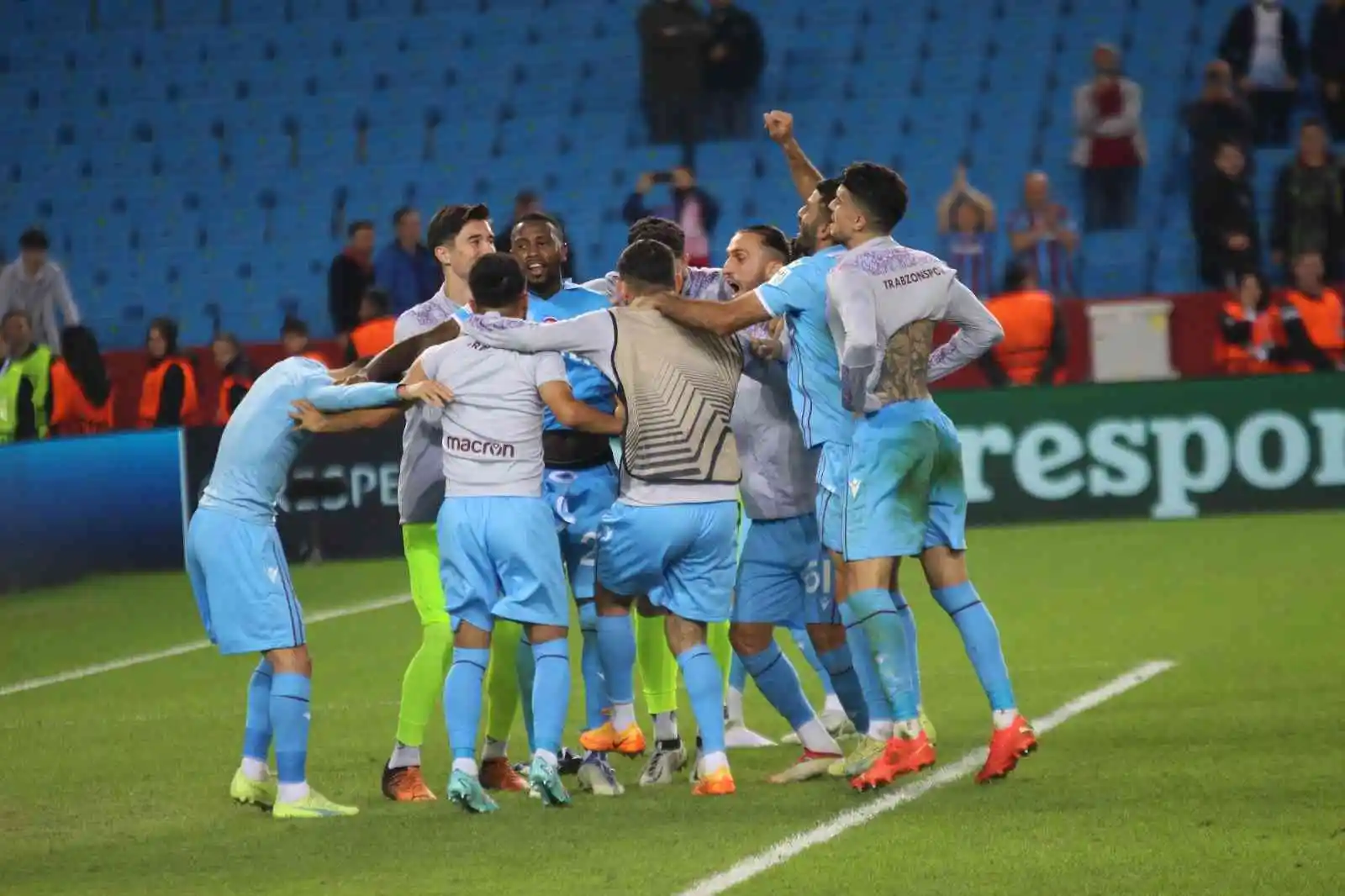 UEFA Avrupa Ligi: Trabzonspor: 4 - Monaco: 0 (Maç sonucu)
