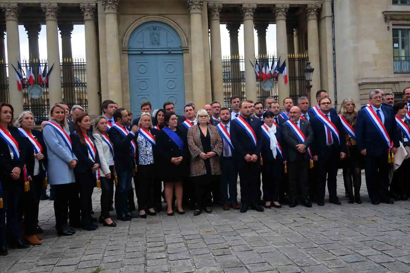 Ulusal Birlik Partisi lideri Le Pen: