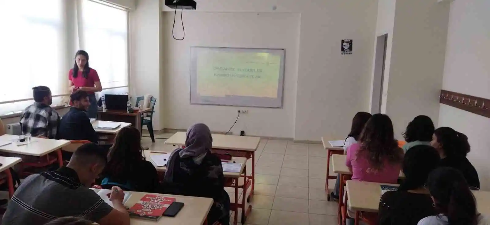 Üniversite adaylarına 'projeksiyonlu sınıflar' ayrıcalığı
