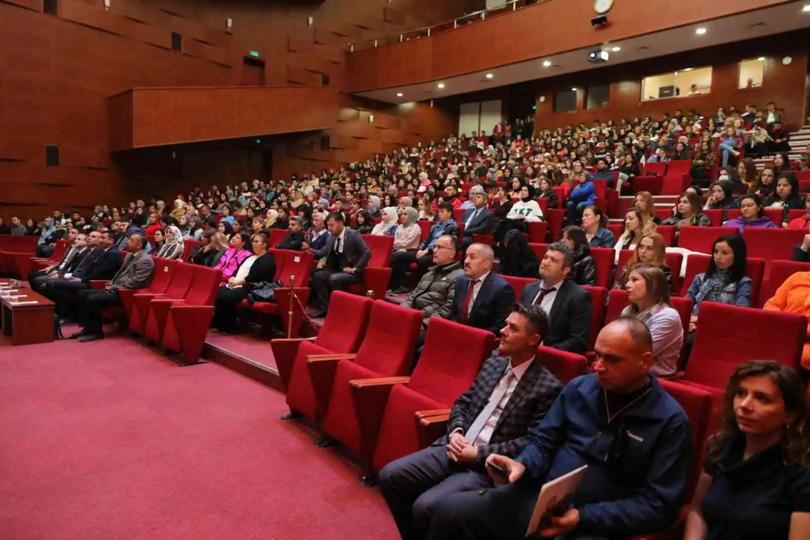 Üniversitede 'Afet Farkındalık Eğitimi' gerçekleştirildi
