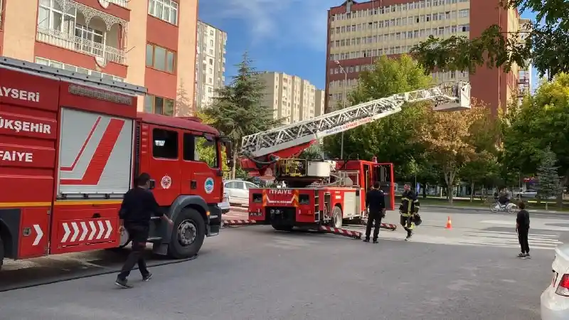 Unutulan sigara yangın çıkardı
