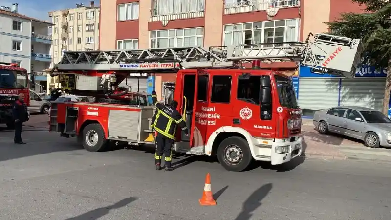 Unutulan sigara yangın çıkardı
