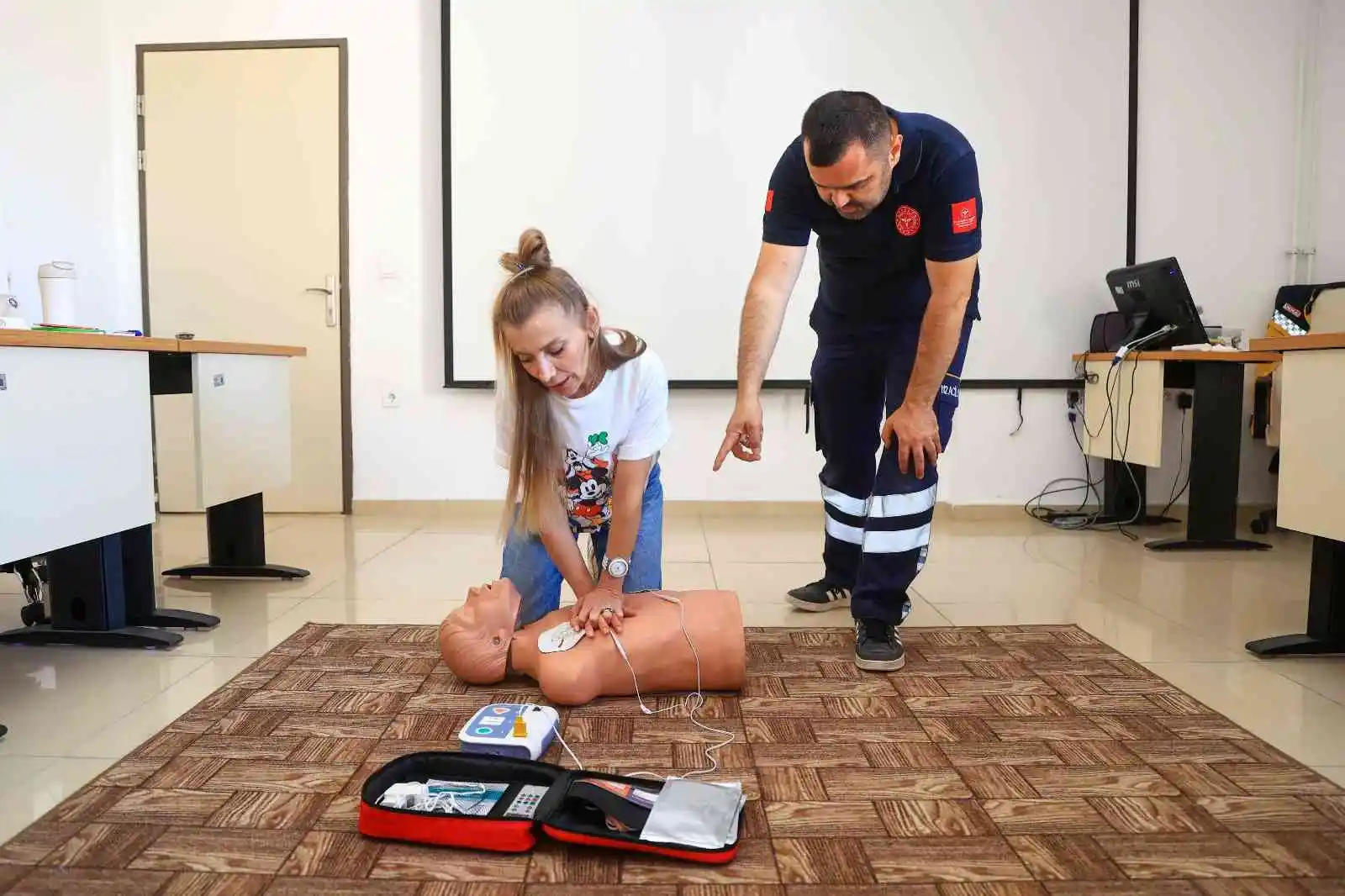 Uşaklı kadınlar ilk yardım eğitimi aldı