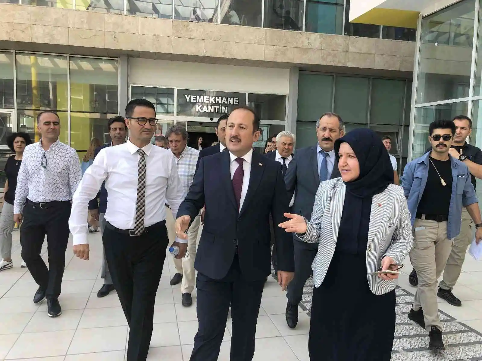 Vali Pehlivan: "Yurtlarımızın kapasitesini yüzde 100'ün üzerinde arttırdık"