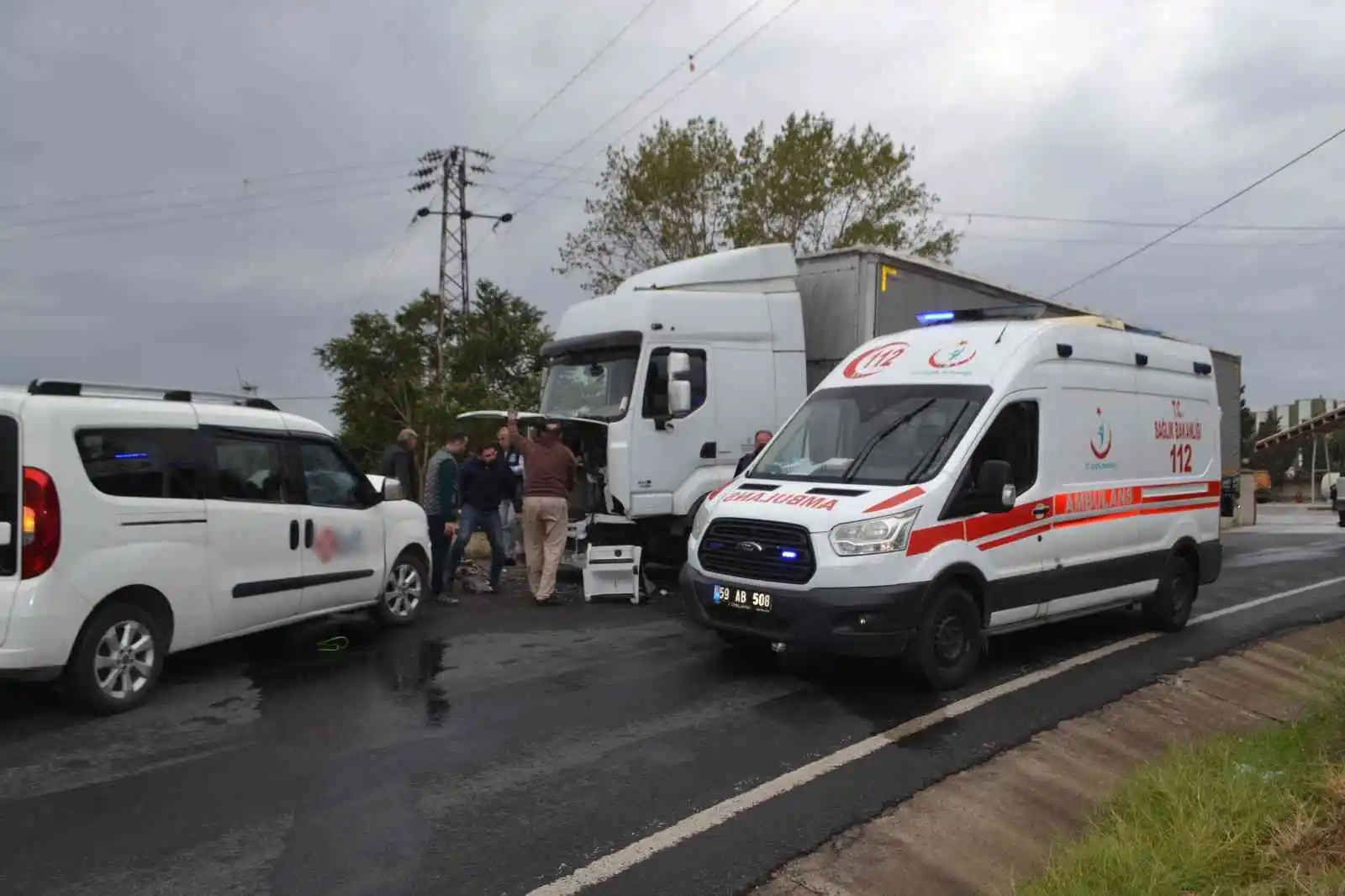 Yağışlı hava kazayı beraberinde getirdi: 1 yaralı