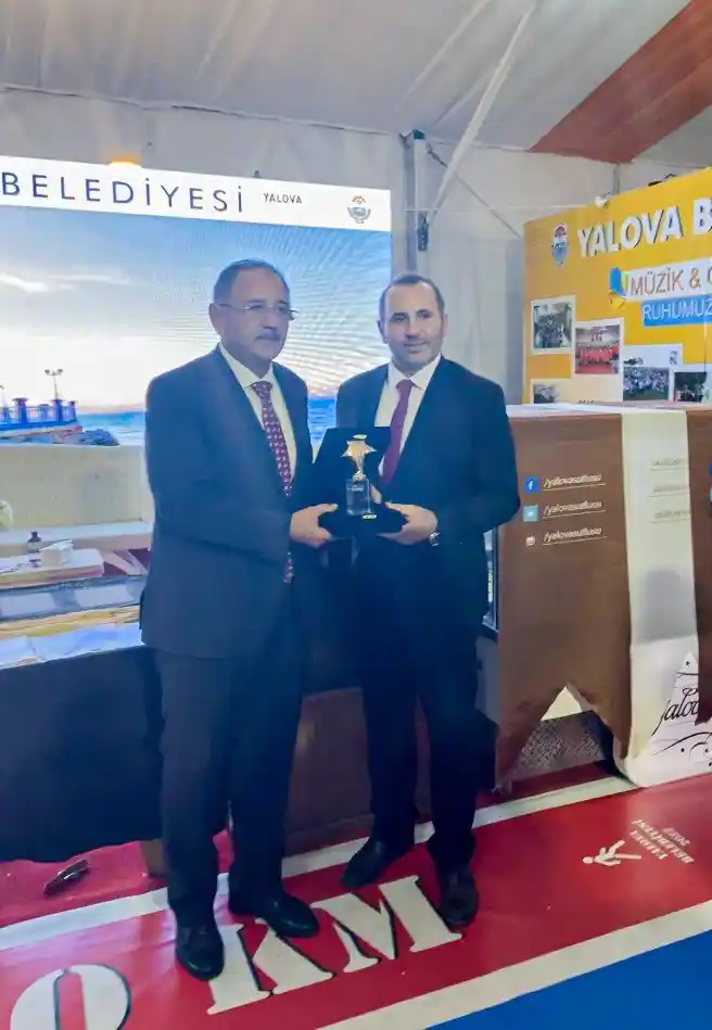 Yalova Belediyesi’ne “Genç Belediye” ödülü