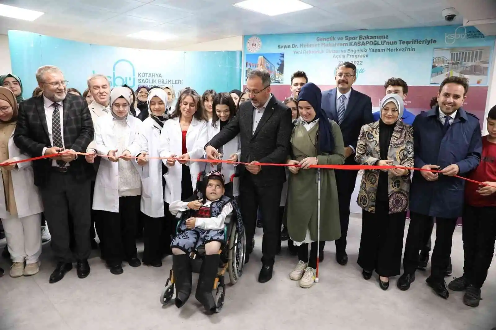 Yeni rektörlük binası ve Engelsiz Yaşam Merkezi Bakan Kasapoğlu tarafından hizmete açıldı