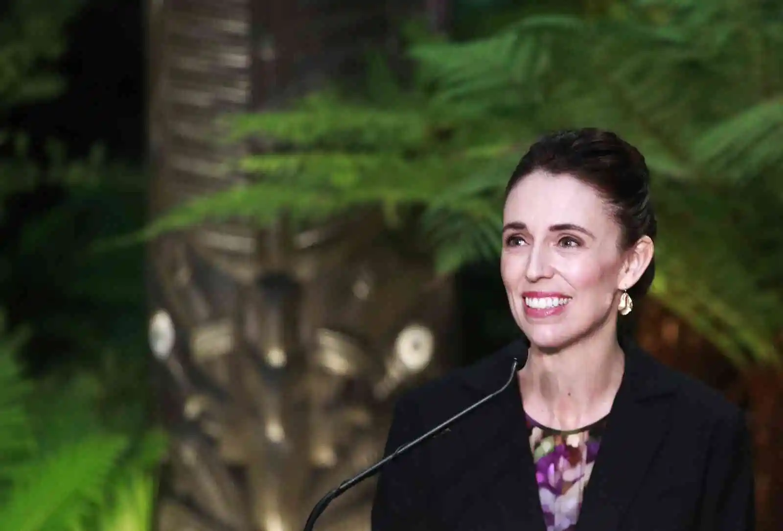 Yeni Zelanda Başbakanı Ardern'in ofisinde yangın