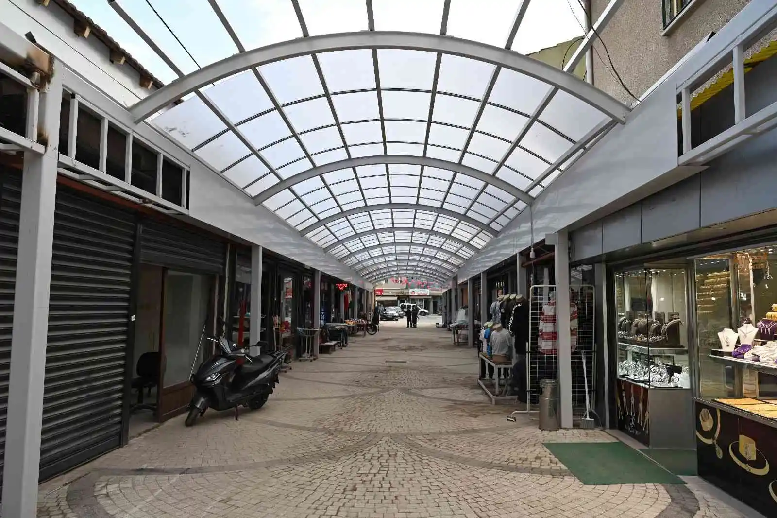 Yenişehir çarşısına konfor geliyor