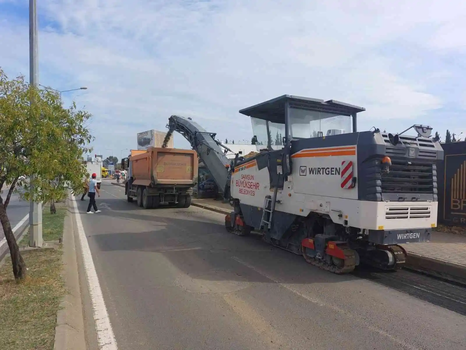 Yol sorununa neşter
