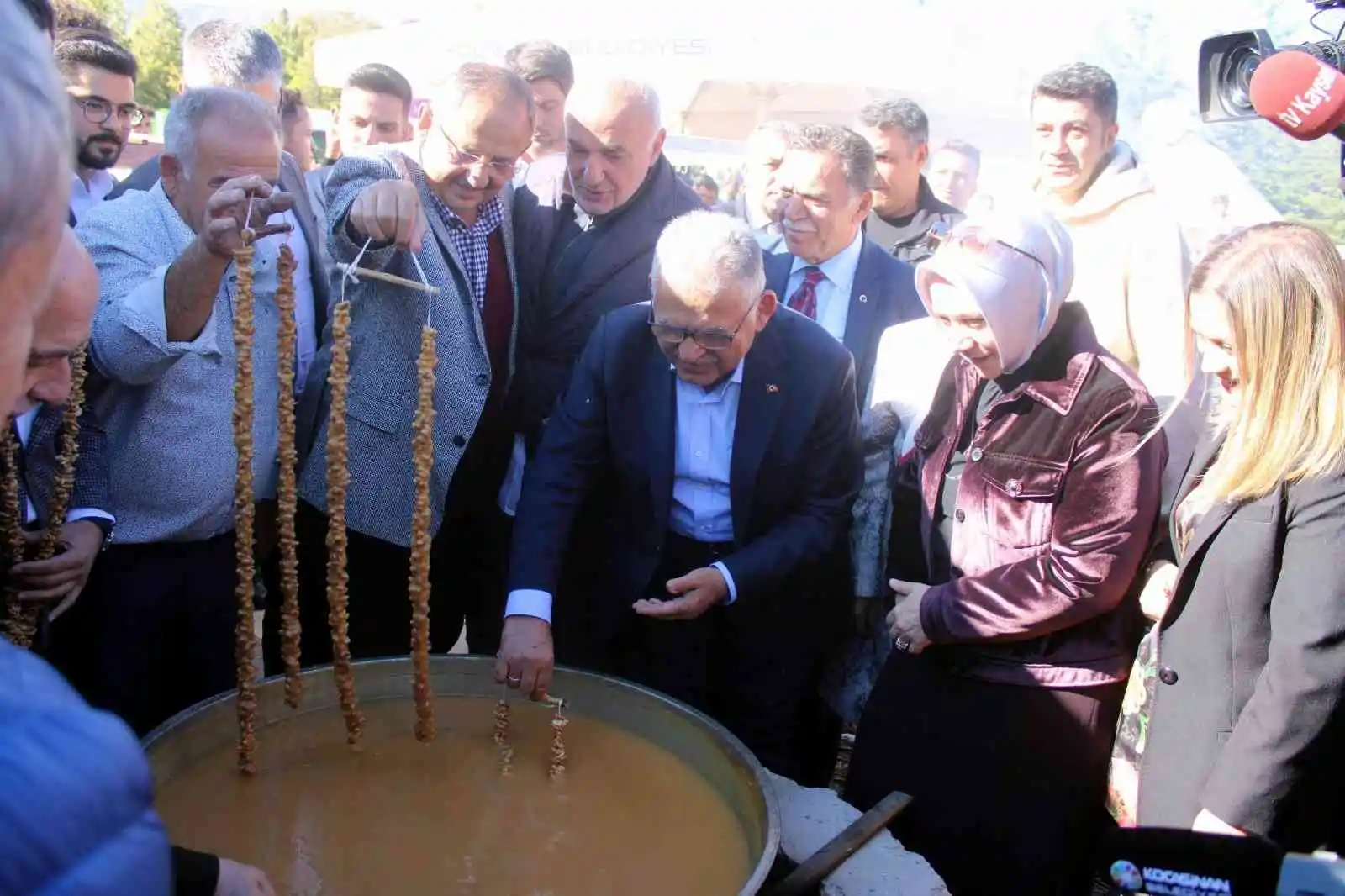 Yöresel Ürün 'Kedi Bacağı' Kocasinan'da tanıtıldı
