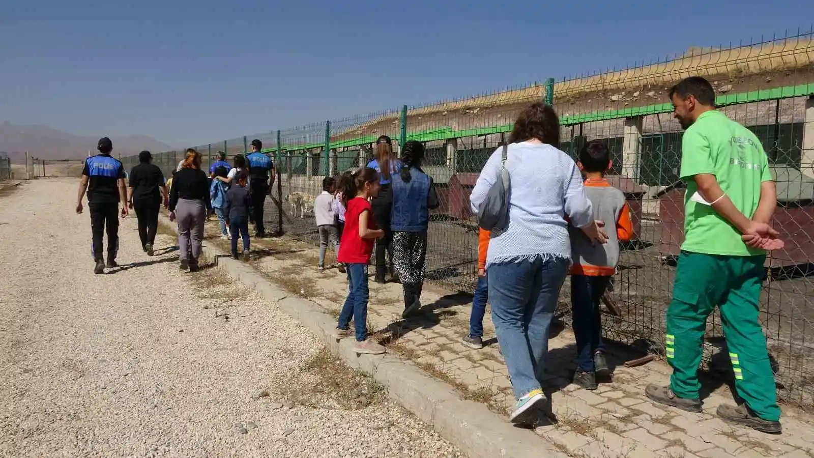 Yüksekova’da 4 Ekim Hayvanları Koruma Günü etkinliği
