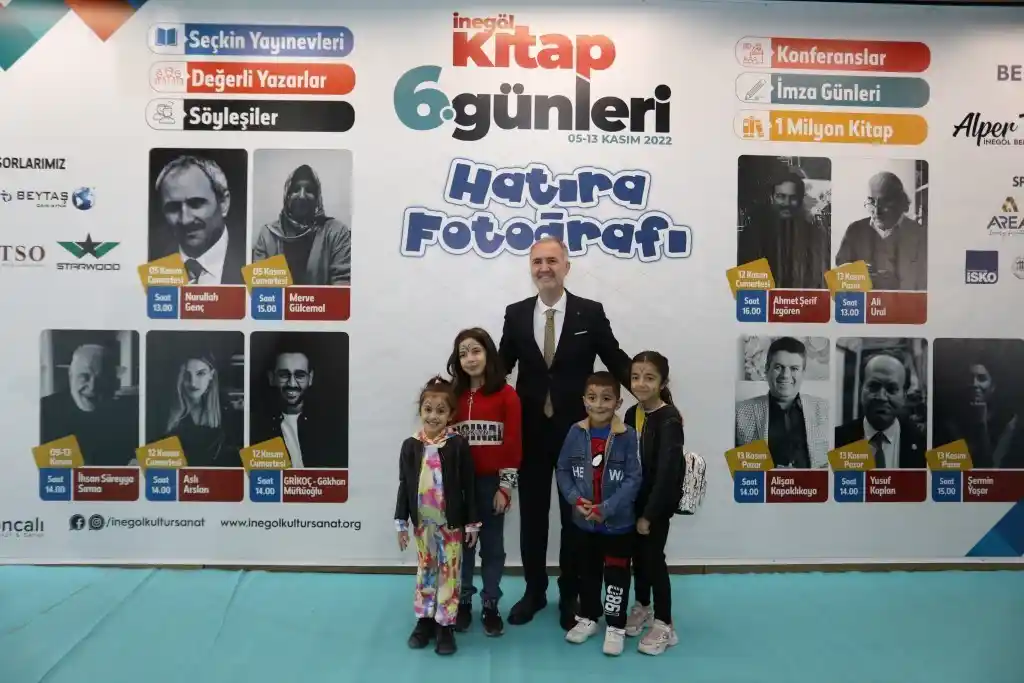 1 milyon kitap okuyucuyla buluştu
