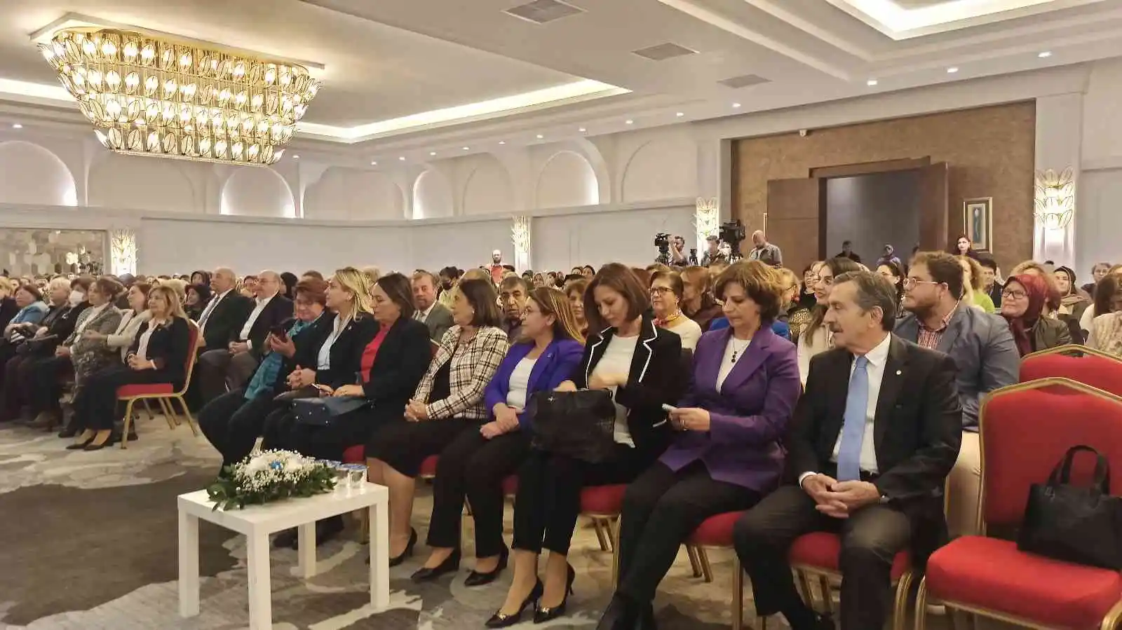 “18, Yolları Açan Kadınlar” Kısa Belgesel Filmi Gösterimi ve Söyleşi etkinliği gerçekleşti
