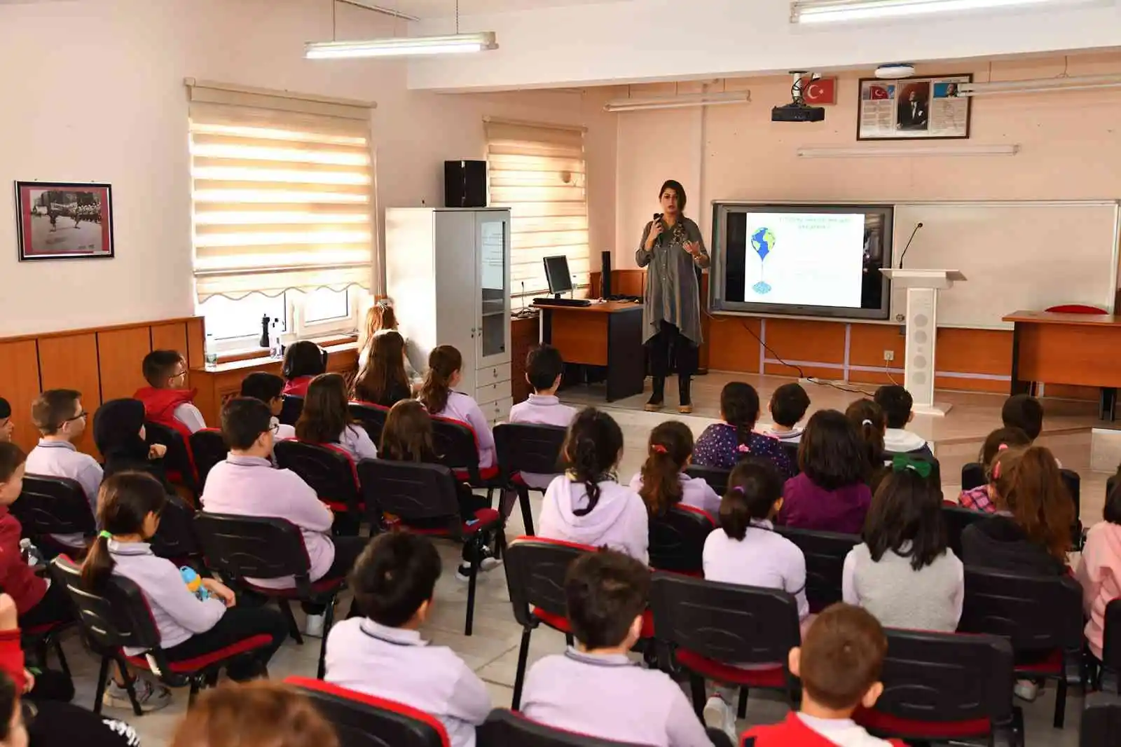 46 okulda 2 bin 794 öğrenciye iklim değişikliği ve enerji yönetimi eğitimi