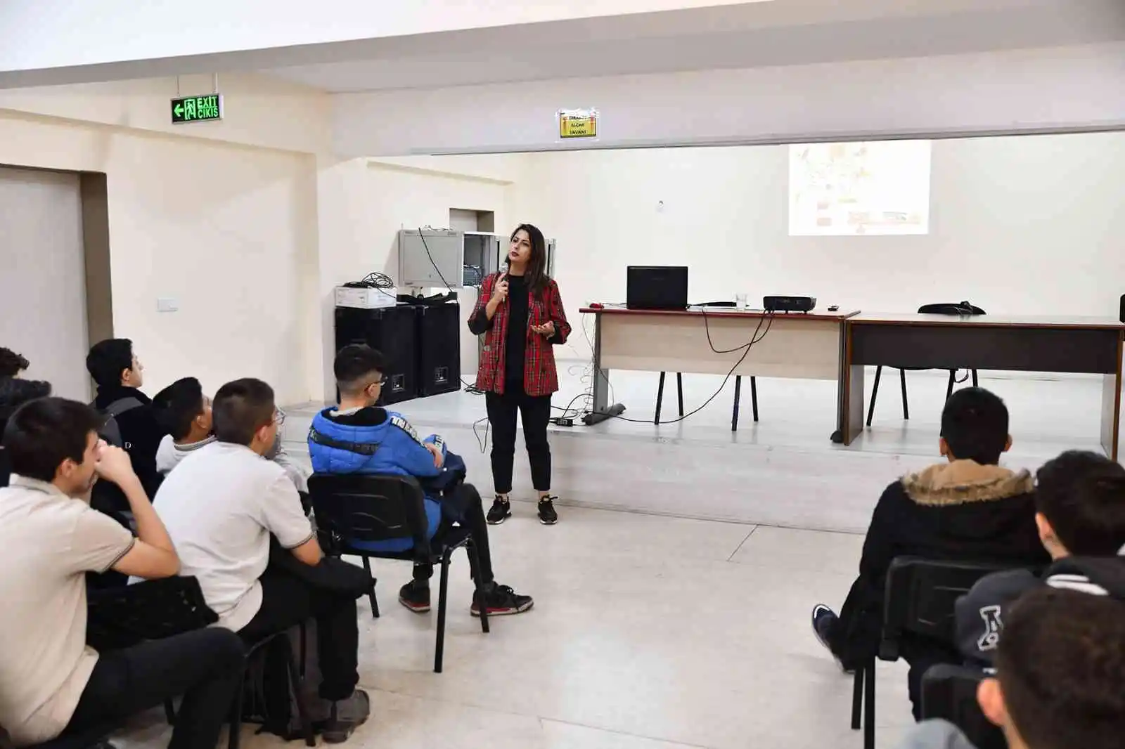 46 okulda 2 bin 794 öğrenciye iklim değişikliği ve enerji yönetimi eğitimi