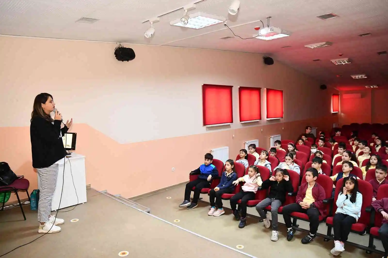 46 okulda 2 bin 794 öğrenciye iklim değişikliği ve enerji yönetimi eğitimi