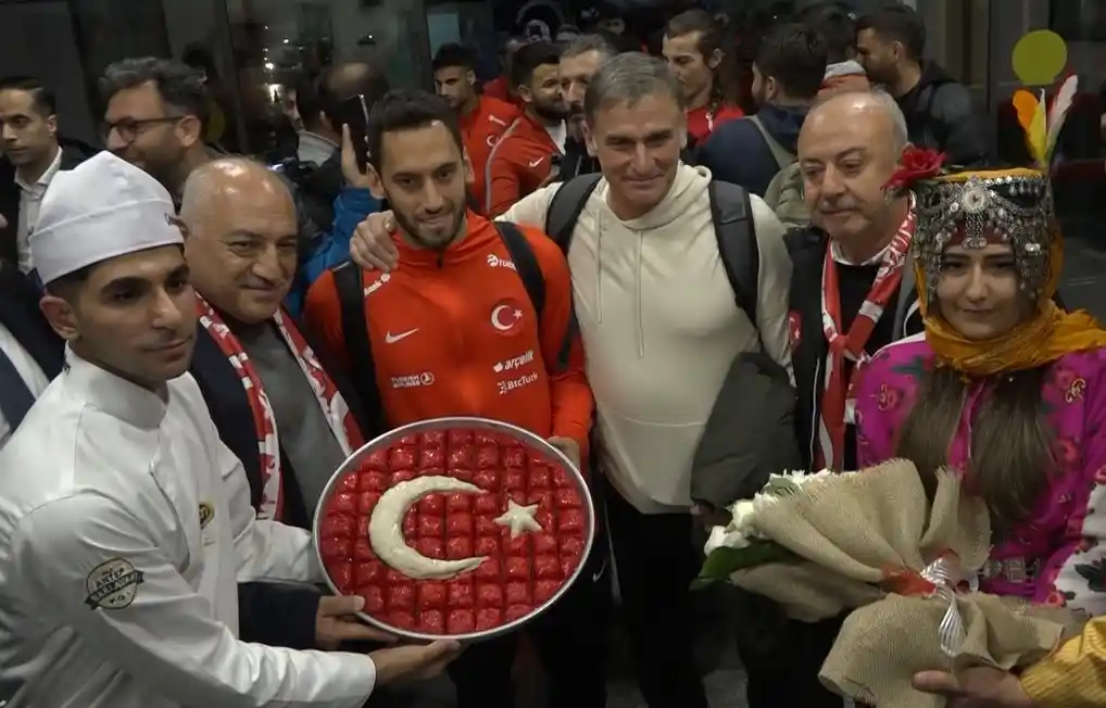 A Milli Takım kafilesi Gaziantep'te