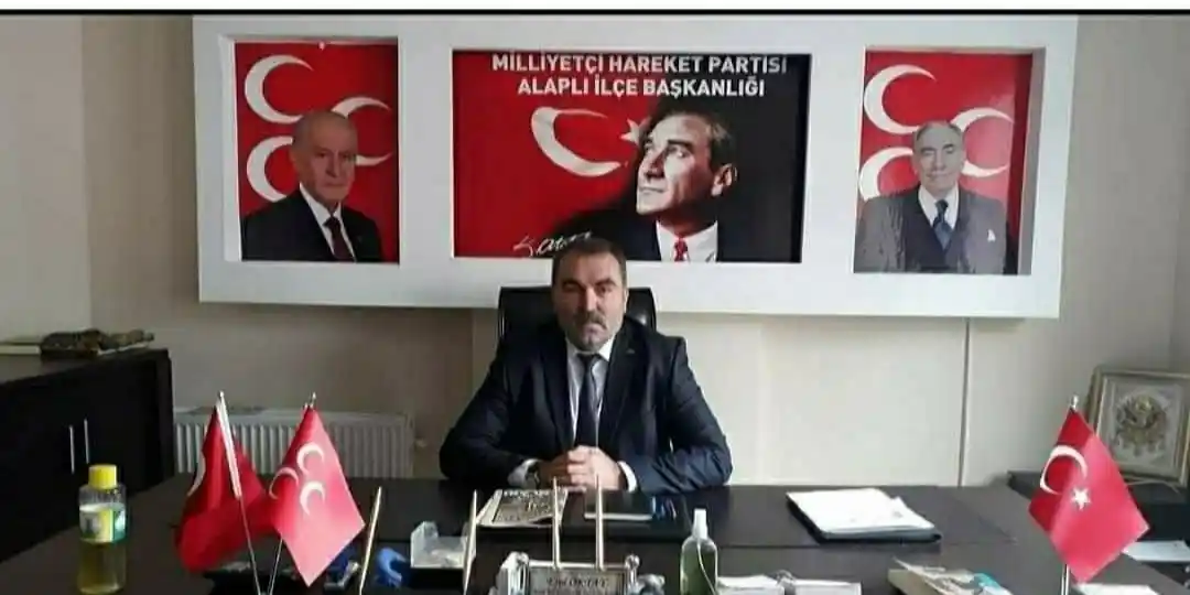 Alaplı sahili adeta çöplüğe döndü