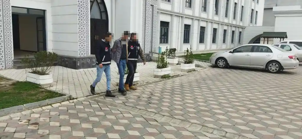 Alkol içtiği arkadaşları tarafından vurulan genç hayatını kaybetti