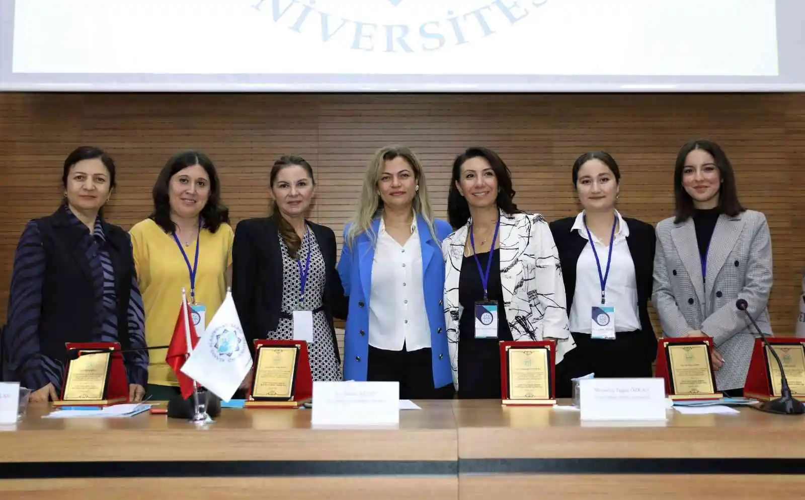 ALKÜ’de çocuk hakları konuşuldu
