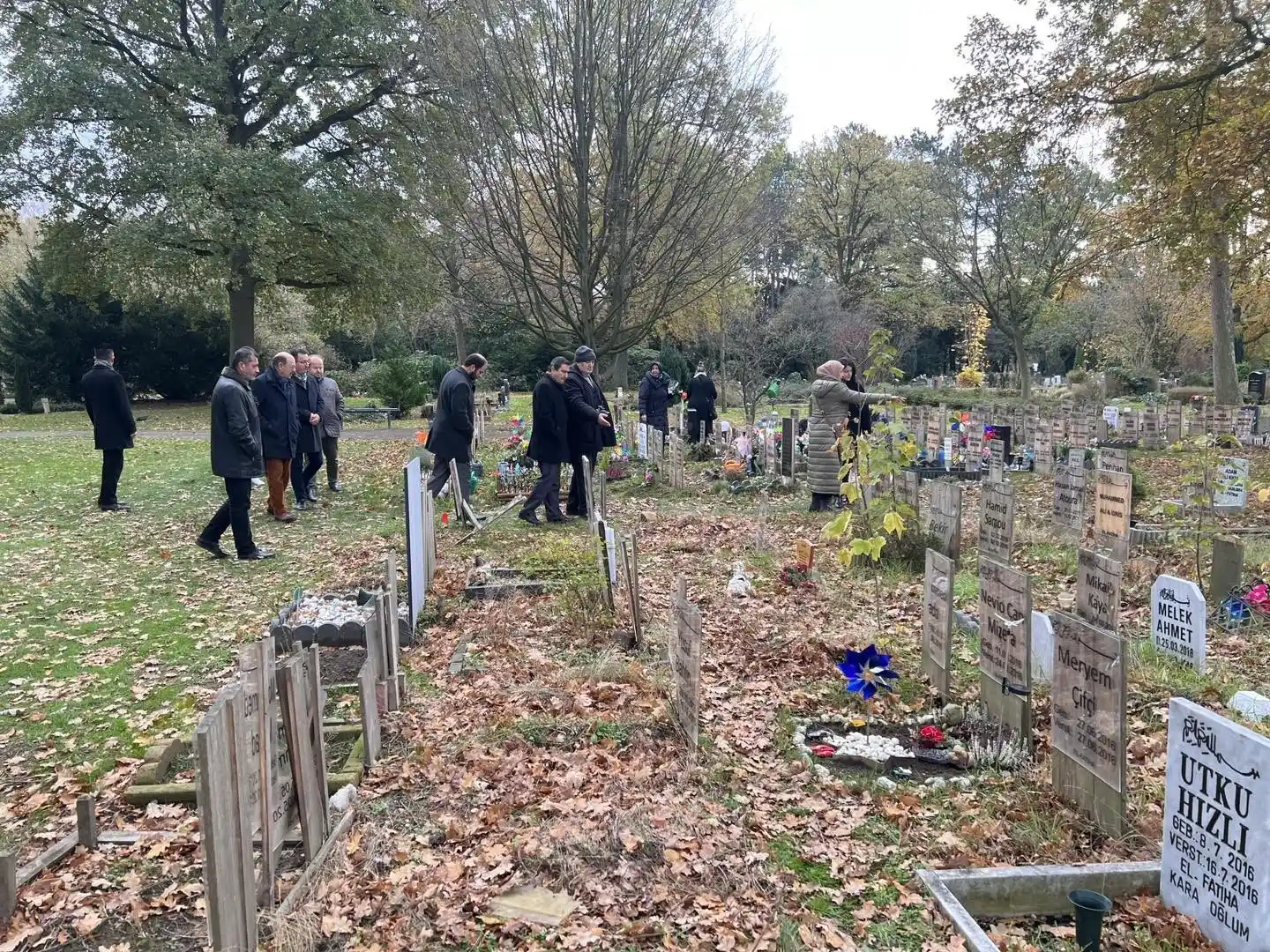 Almanya’daki Stöcken Müslüman Mezarlığı’na çirkin saldırı
