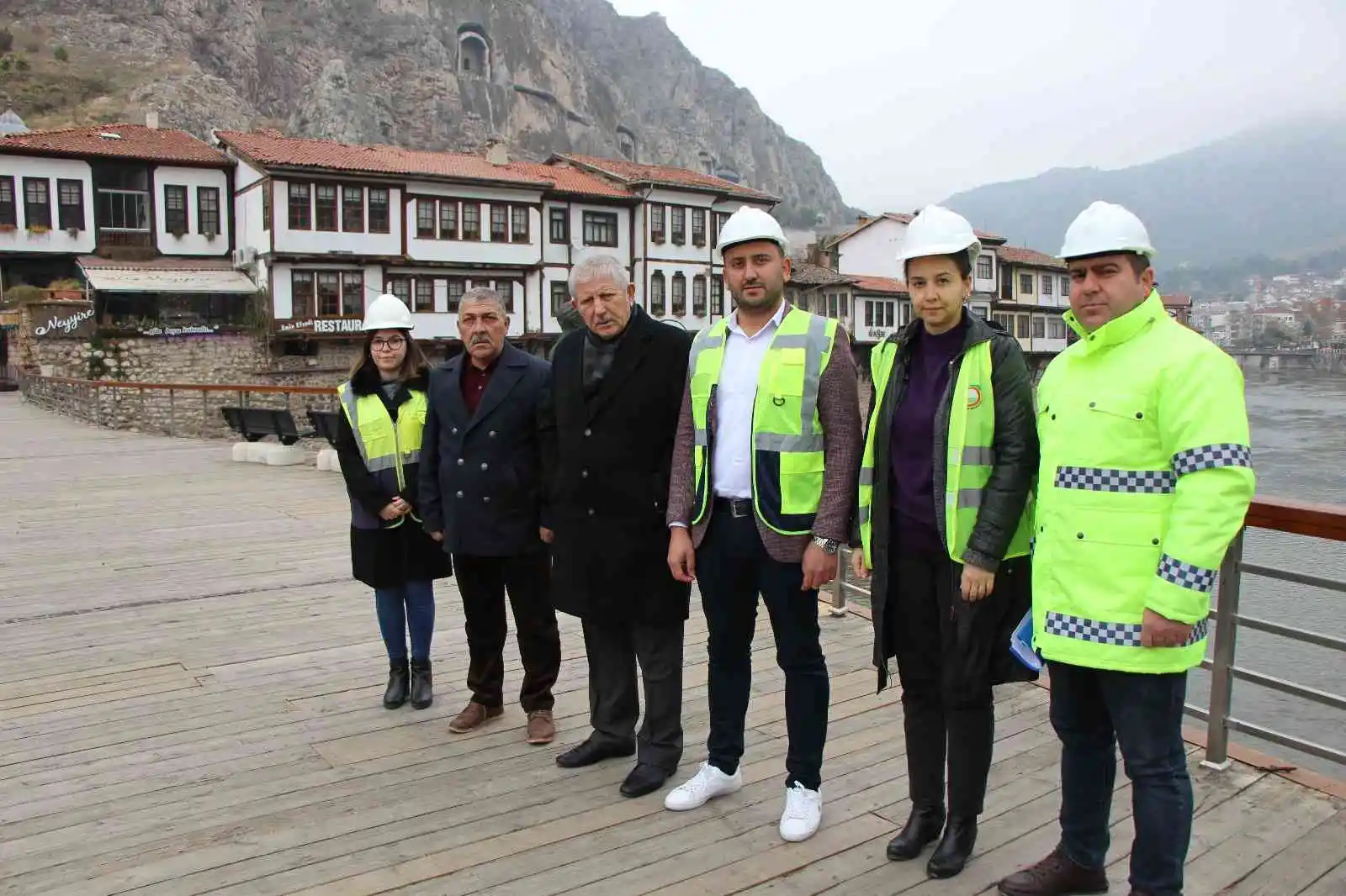 Amasya Belediyesi tarihi Hatuniye Mahallesi'nde sokak sağlıklaştırma projesi başlattı
