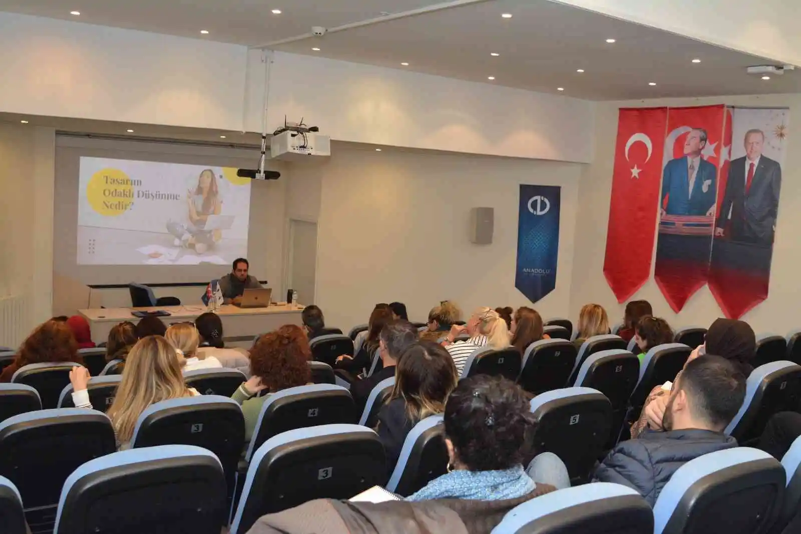 ANADOLUSEM'den "Tasarım Odaklı Düşünme Çalıştayı"
