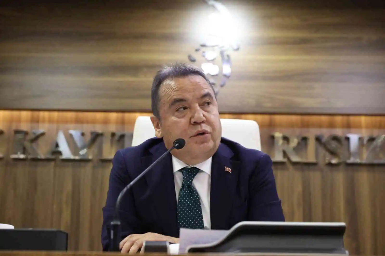 Antalya Büyükşehir Meclisi’nden teröre ortak tepki