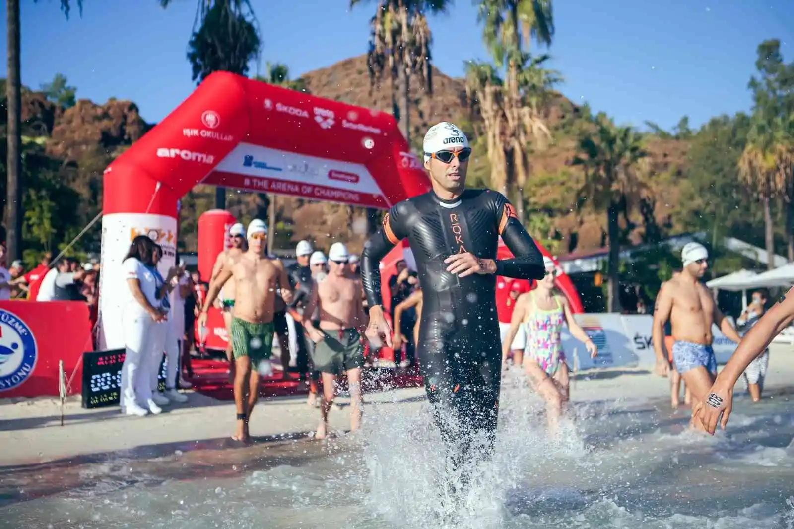 Aquamasters Yüzme şampiyonasının ilk günü tamamlandı