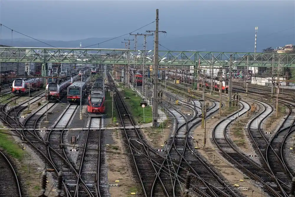 Avusturya’da demiryolu işçileri greve gitti
